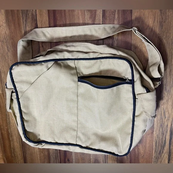 Vintage Altra Boulder Colorado Tan Messenger Bag